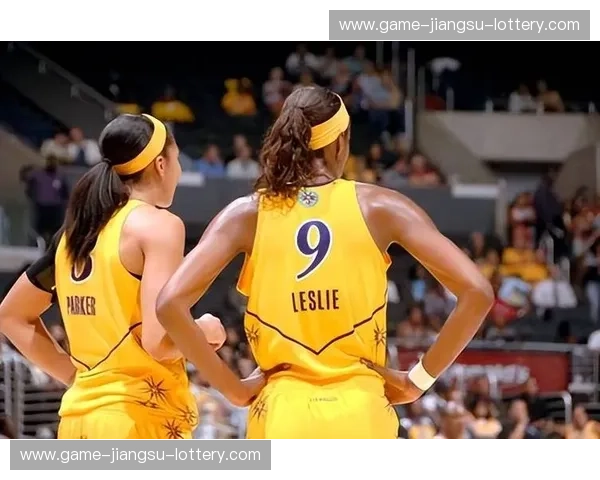 新旧时代的火花撞击：为何狂热vs水星直播是你不容错过的“篮球春晚”？